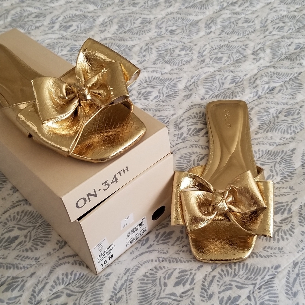 Gold Sandals / NWT / On-34 / Size 10